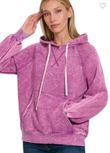 Load image into Gallery viewer, Zenana Lt Plum Acid Wash Fleece Hoodie with Pockets
