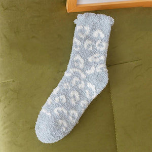 Soft Plush Knit Leopard Print Socks