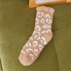 Soft Plush Knit Leopard Print Socks