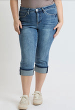 Load image into Gallery viewer, YMI Premium Stretch Cuff Capri Medium Wash
