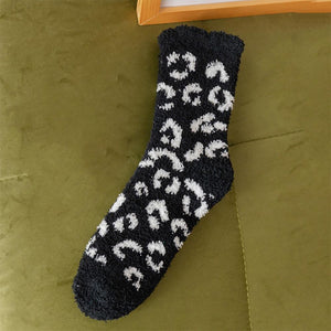 Soft Plush Knit Leopard Print Socks