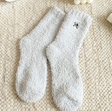 Load image into Gallery viewer, Solmere Soft Plush Knit Socks with Embroidered Bow
