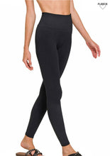 Load image into Gallery viewer, Zenana Black Fleece Leggings
