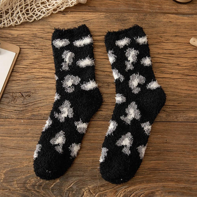 Soft Plush Knit Leopard Print Sock