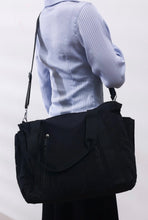 Load image into Gallery viewer, City Essentials Duffle Tote Bag
