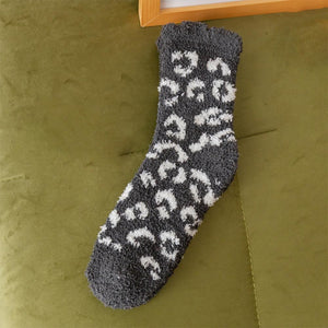 Soft Plush Knit Leopard Print Socks