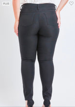 Load image into Gallery viewer, YMI Black Hyperstretch Skinny Jean
