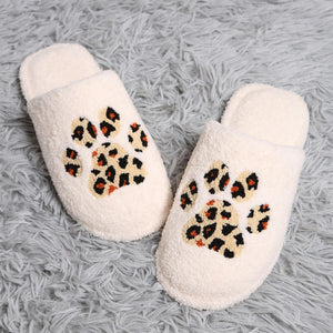 Comfy Luxe Leopard Paw Print Slide on Slipper