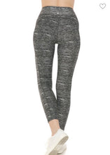 Load image into Gallery viewer, Marled Grey Capris with Pockets
