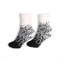 Load image into Gallery viewer, Comfy Luxe Two-Tone Crew Socks
