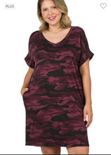 Load image into Gallery viewer, Burgundy Camo Short Sleeve V-neck Longline Top
