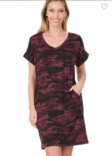 Load image into Gallery viewer, Burgundy Camo Short Sleeve V-neck Longline Top
