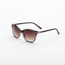 Load image into Gallery viewer, Modern Womens Sunglasses With Gold Metal Frame Detail m
